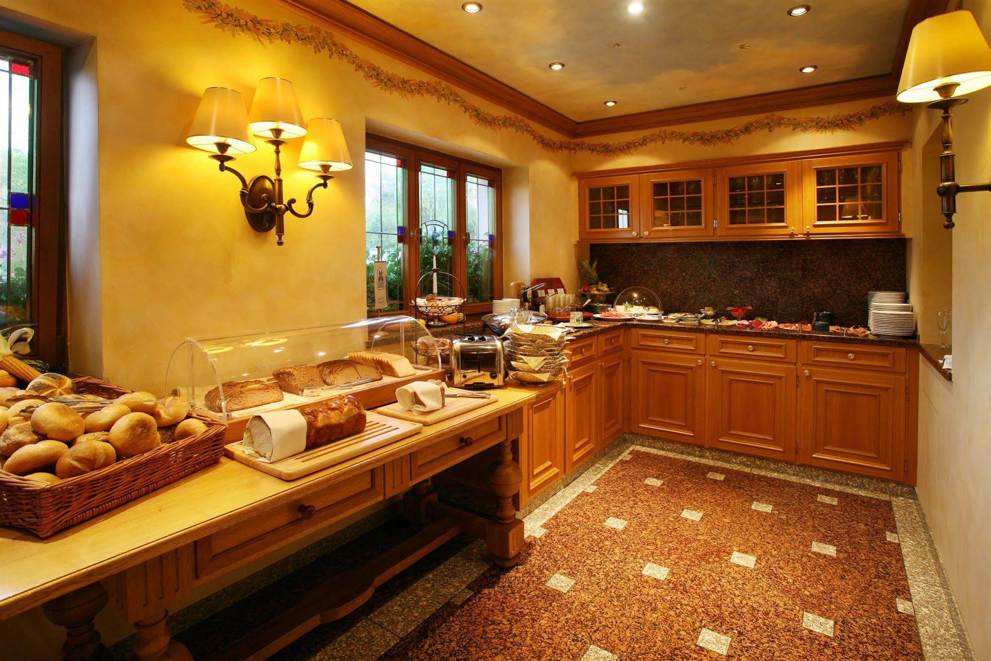 Hotel Brauereigasthof Landwehr-Braeu Reichelshofen Zewnętrze zdjęcie